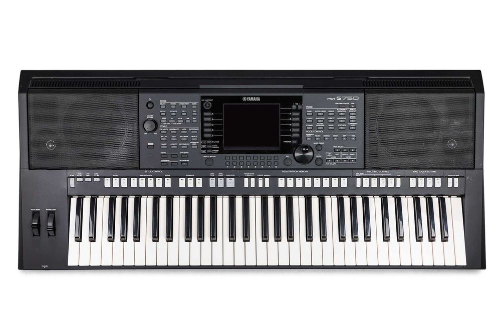 Yamaha PSR S750 - keyboard