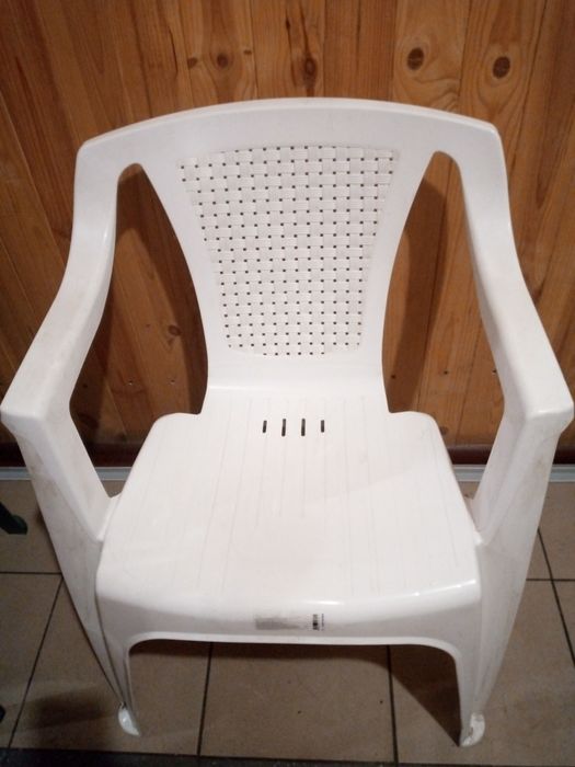 Продам Стулья пластиковы