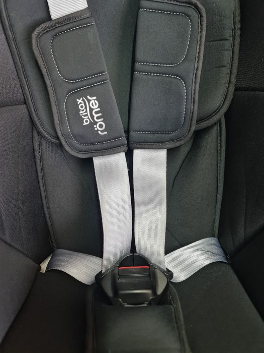 Fotelik samochodowy Britax Dual Fix M I-Size