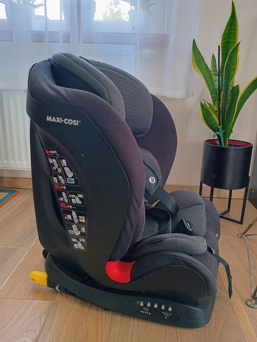 Fotelik samochodowy maxi Cosi titan 9-36