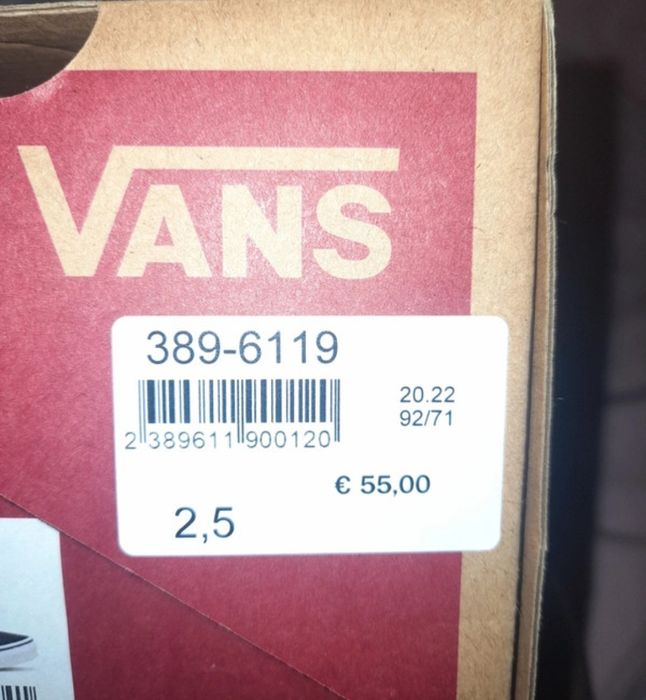 Sapatilhas Vans com caixa