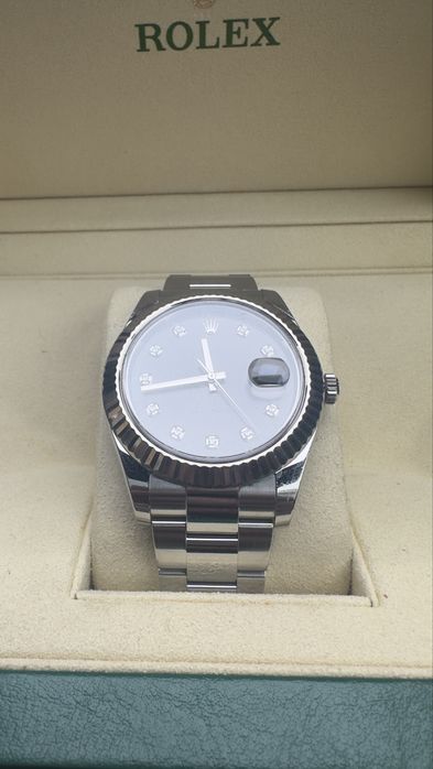 Rolex Date Just 41mm rhodium dial