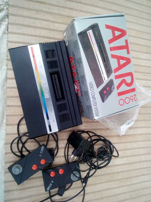 Konsola do gier Atari 2600 sprawna