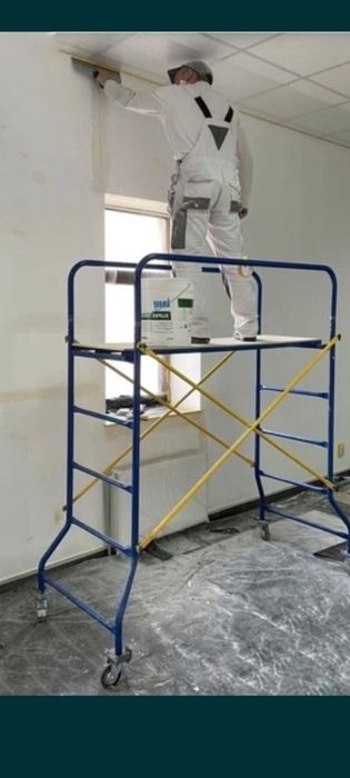 Стяжка пола полистиролбетон,штукатурка стен,монтаж кровли,плитки,санте