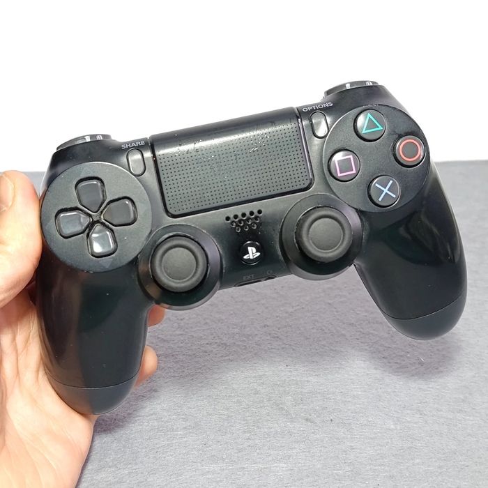 Sony PlayStation 4  z padem