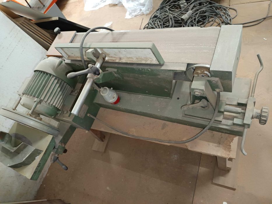 Lixadeira de disco e cinta DGL 150
