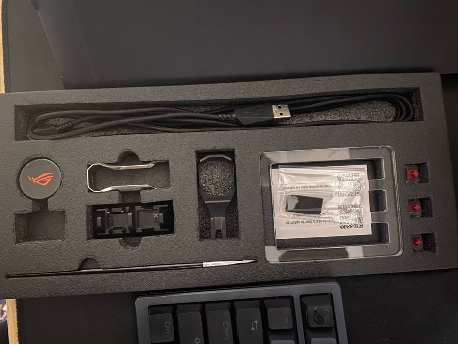 Asus ROG Azoth.