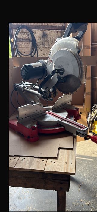 Piła ukośnica Holzmann KAP 305JL – stan bardzo dobry, pełna sprawność