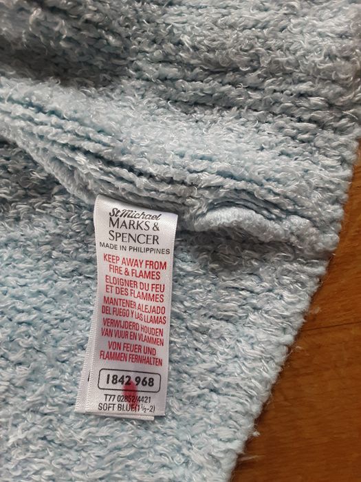 Rozsuwany sweterek z kapturem