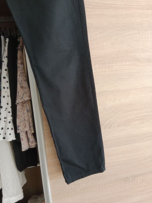 Eleganckie czarne spodnie męskie garniturowe M