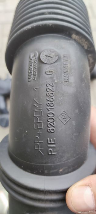 Патрубок 8200186822, Рено1.6 бензин  Меган 2, Сценік 2