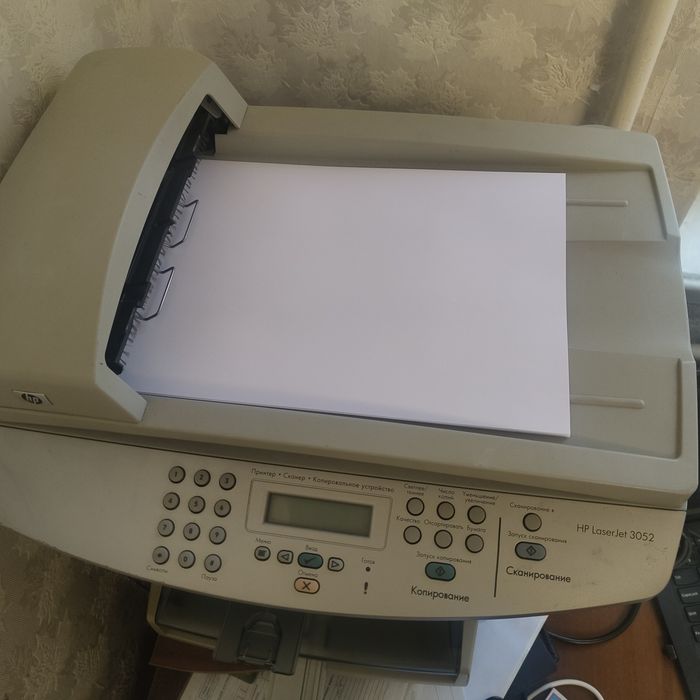 Продам принтер HP LaserJet 3052