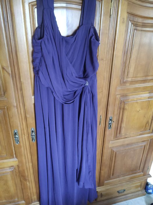 Vendo vestido de cerimônia
