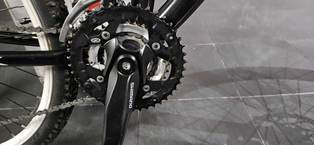 Bicicleta Quer (equipamento shimano)