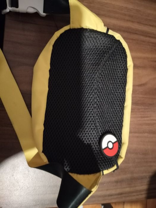 Saszetka nerka Pokemon