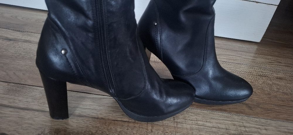 Kozaki skóra 38  słupek