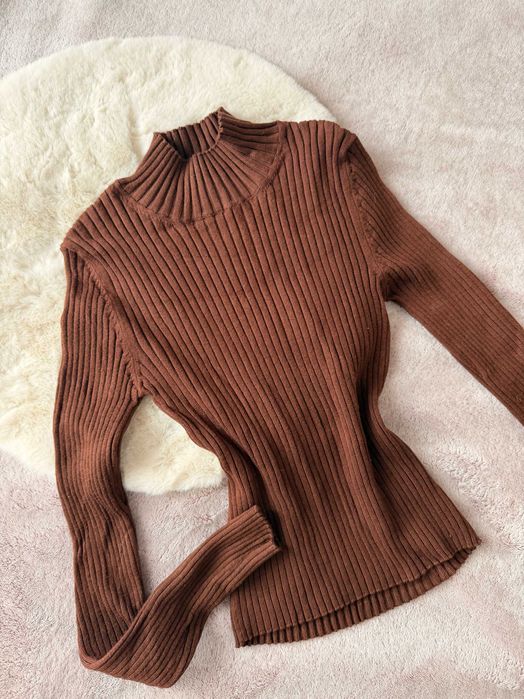 Sweter Golf w Prążki Brązowy Rozmiar S-M Stradivarius Stan Idealny