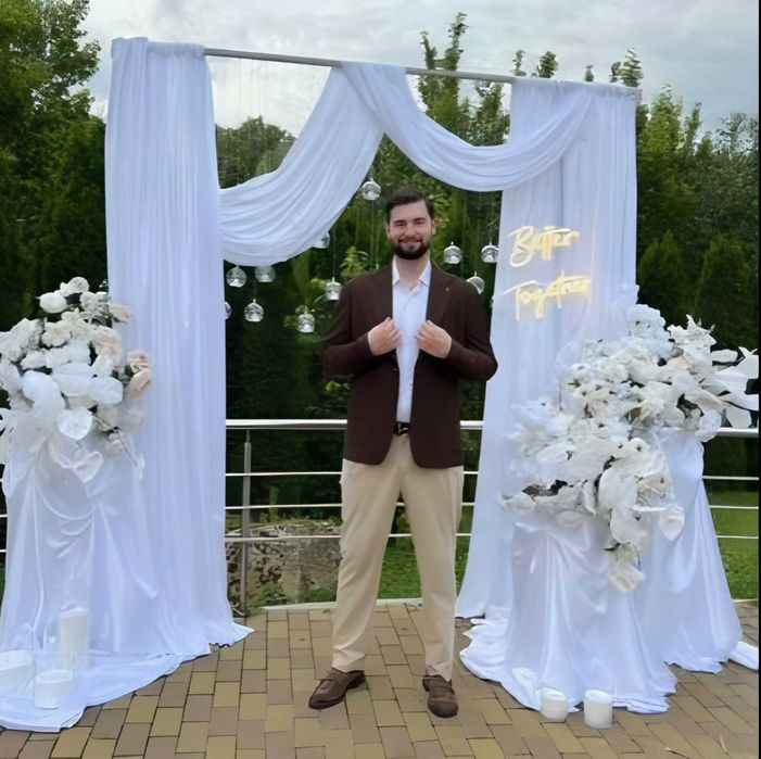 Тамада,музика,пісні,Все включено Хороша ціна Яскраво драйвово