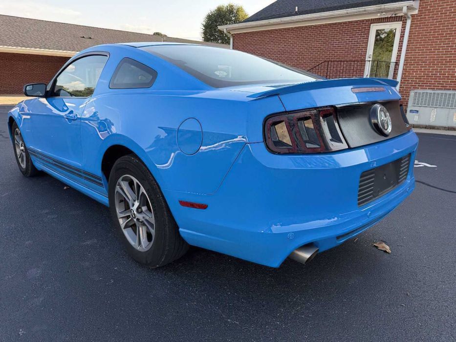 Ford Mustang V6 Premium      2014