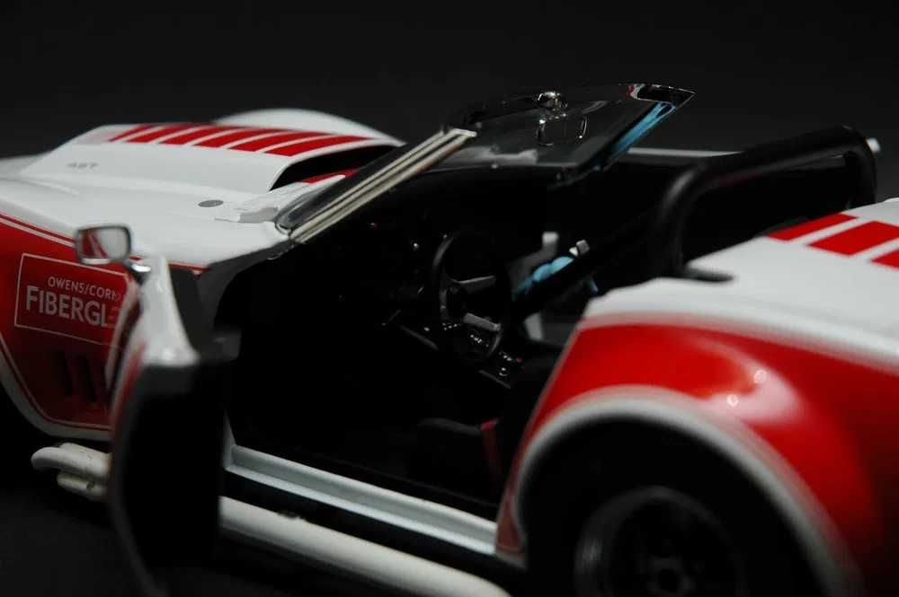 Corvette L88 #1 Tony DeLorenzo 1969 Carousel1 1:18