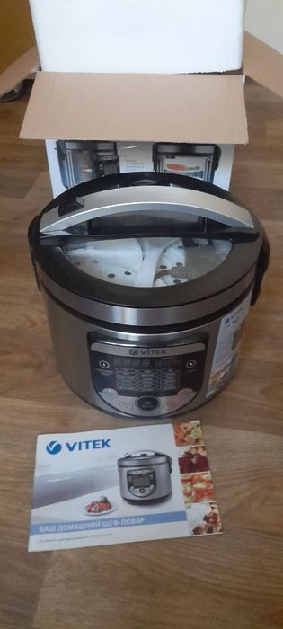 Мультиварка Vitek VT-4272 VK