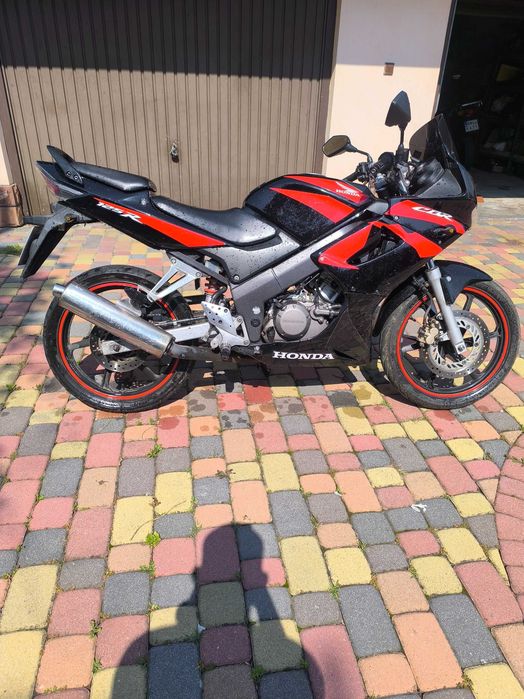 Honda CBR 125r.