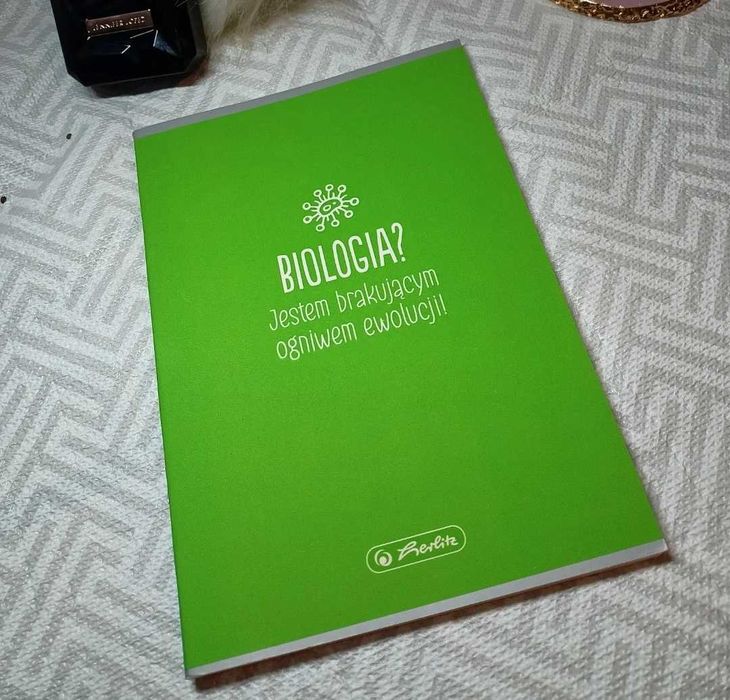 Matowy neonowo zielony zeszyt biologia 60 kartek KRATKA