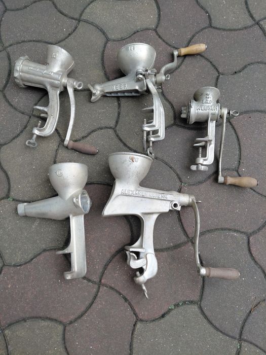 Maszynki ręczne do mięsa, pieprzu, soku
