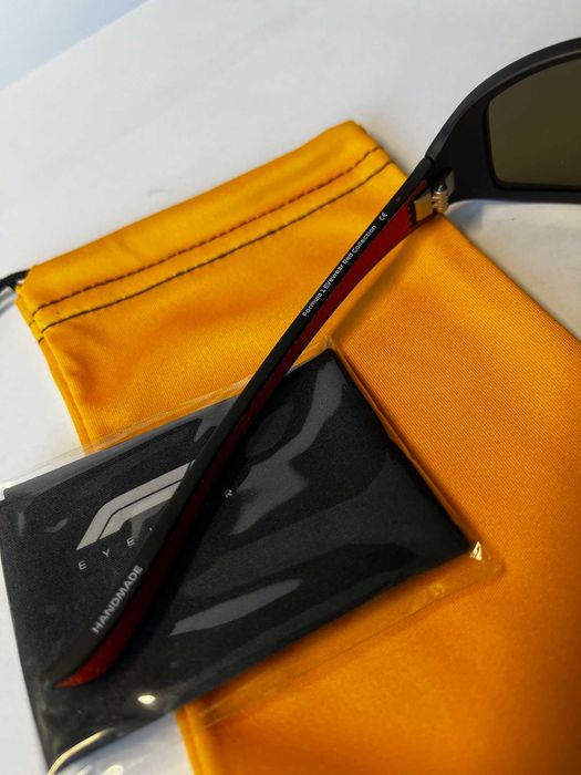 Okulary przeciwsłoneczne licencja Formuła 1 F1 Red collection 2025