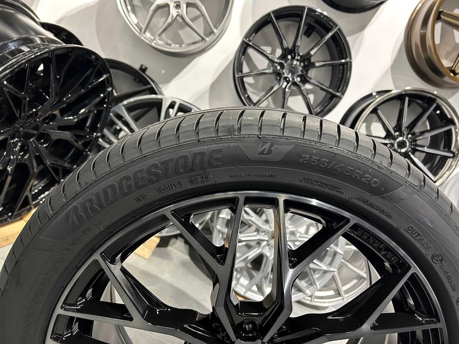 Koła letnie 20 5x112 Concaver CVR1 Audi Q5 255/45R20 Bridgestone