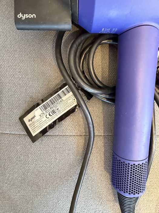 Фен dyson . Синій . Усі насадки . Без бокса
