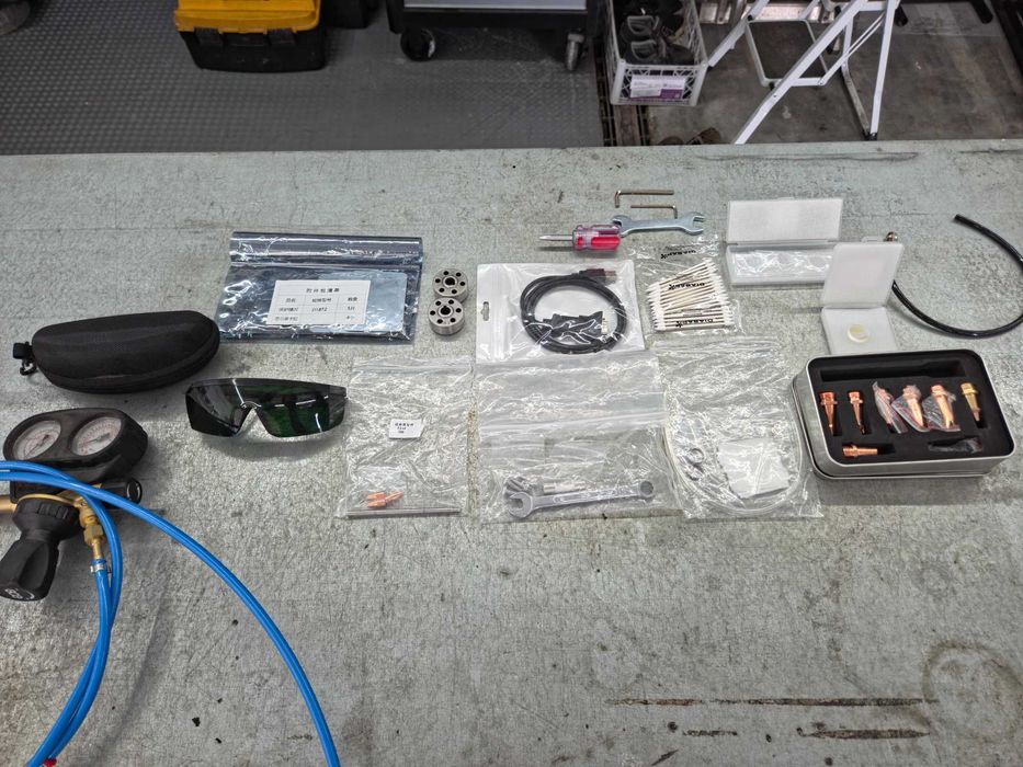 Máquina de Soldar Laser Fibra 4 em 1 – Soldadura, Corte e Limpeza