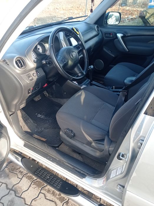 Продам авто RAV4