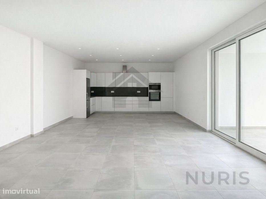 Moradia T4 Remodelada para Venda em Portimão