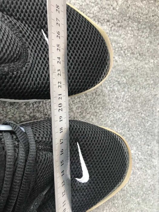 Кросівки Nike 44 розмір 28 см