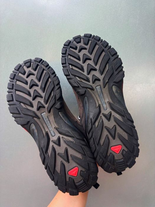 Шкіряні кросівки Salomon contagrip exit