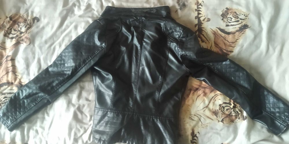 Куртка жіноча демісезона