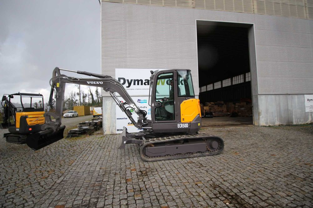 Minigiratória de  Rastos VOLVO ECR 50 como nova