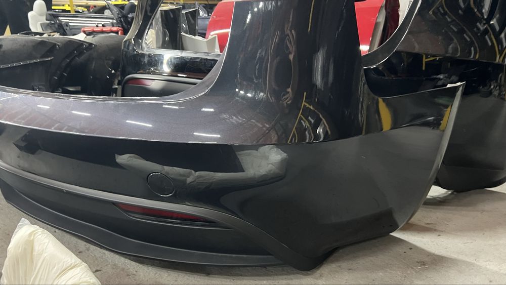 Задній бампер Tesla Model Y