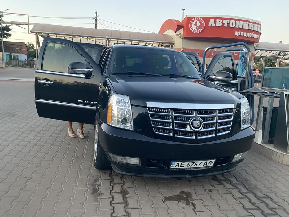 Продажа машина Escalade Cadillac