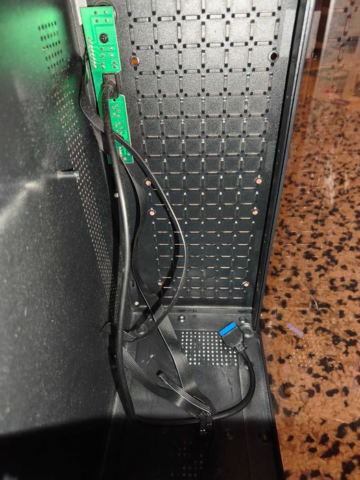 Caixa torre como nova444091432855808004