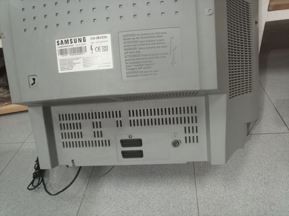 TV CRT Samsung CW28 melhor oferta