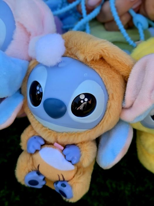 Стіч Stich сюрприз, мʼяка трендова іграшка брелок Стіч, Disney, ОПТ