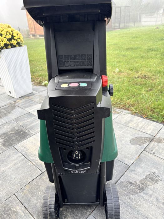 Rozdrabniacz do gałęzi Bosch AXT 25 TC 2500w