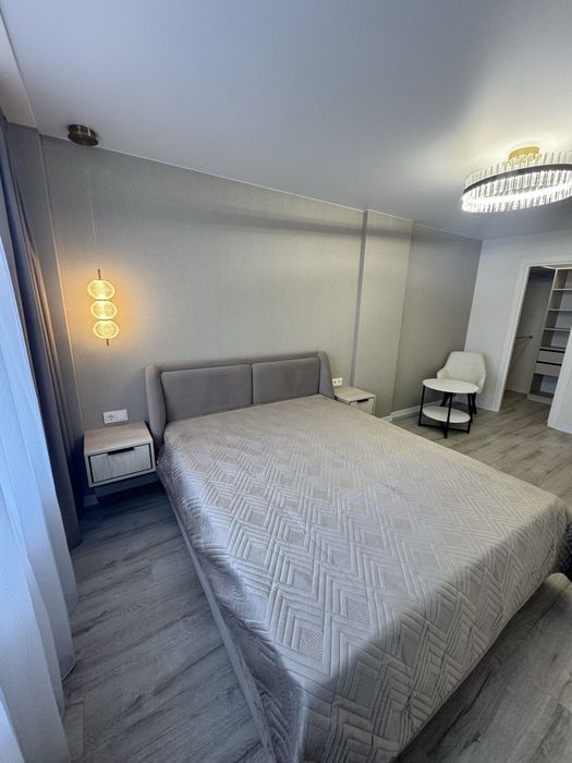 1-к квартира біля Центру Білогірська