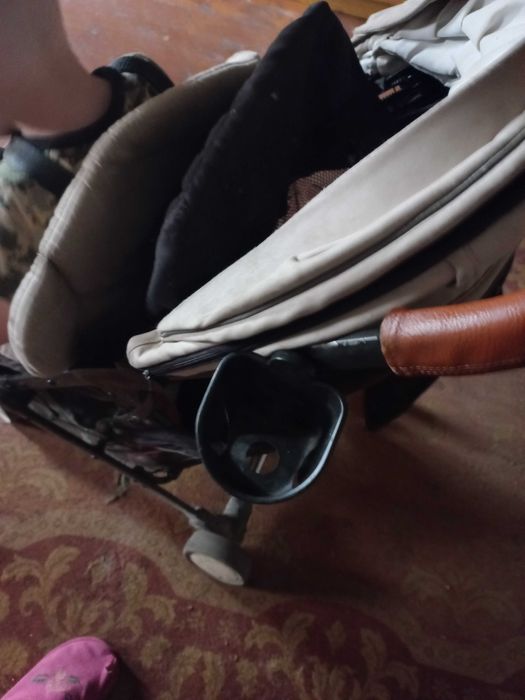 Обменяю прогулочную коляску