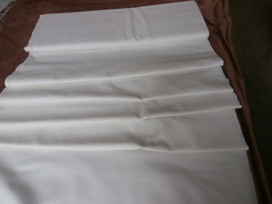 Tkanina - elano argona ubraniowa w kolorze kremowym - na metry