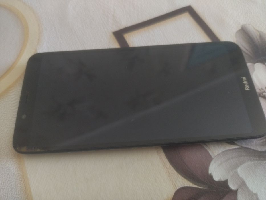 1,5 смартфона Redmi 7A 2/16 GB не працюють!