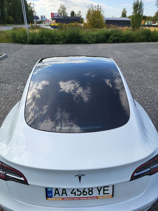 Tesla Model 3 RWD, 2023 — 31 000 км