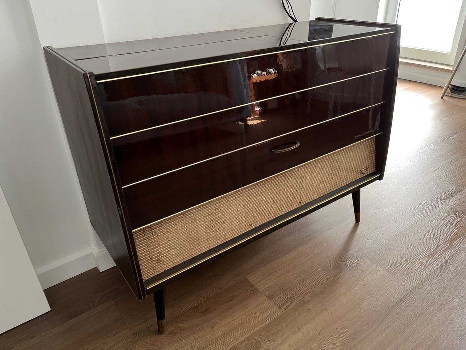 Móvel Rádio/Gira discos Grundig